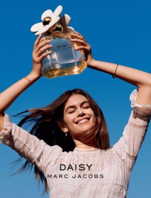marc-jacobs-daisy-5